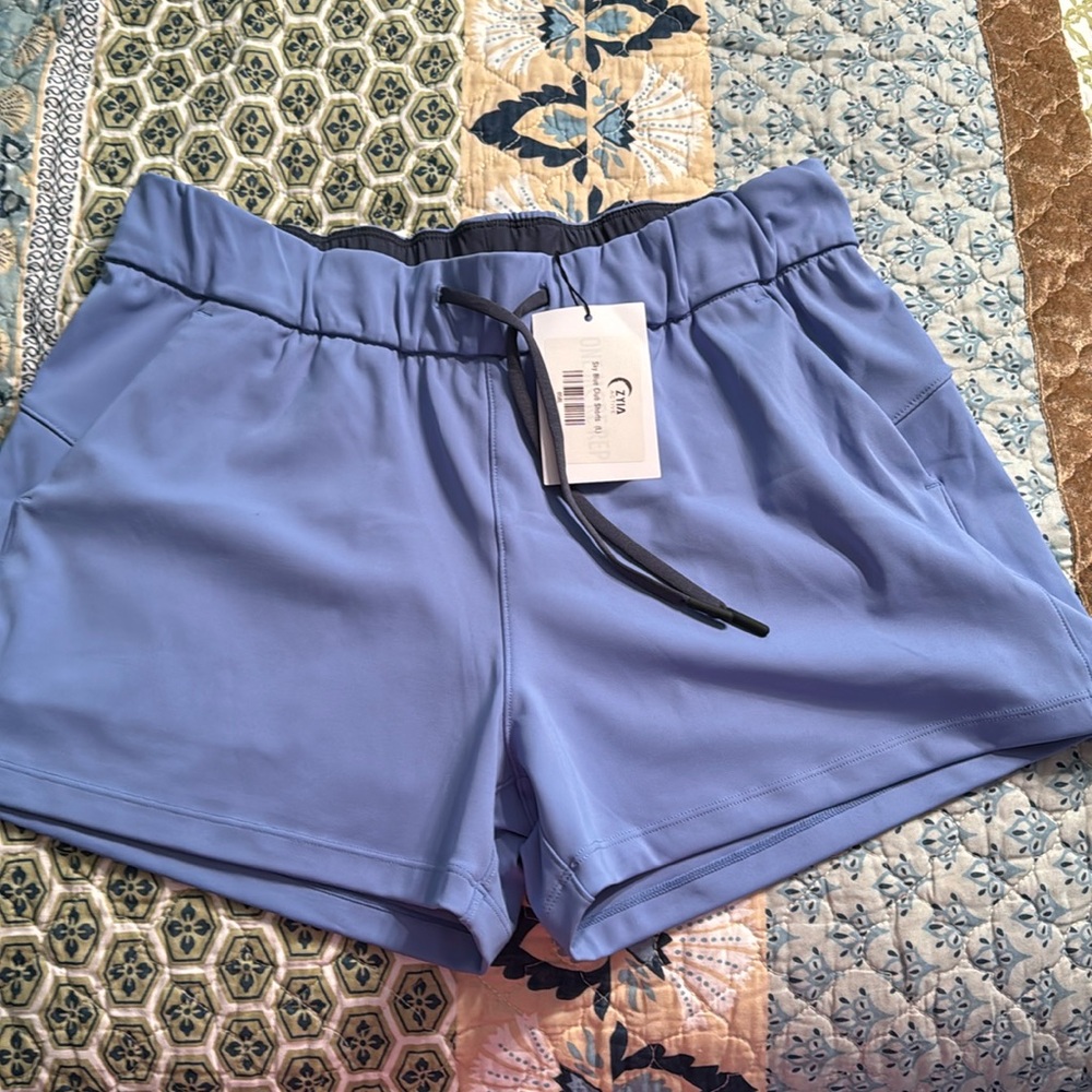 Zyia club shorts
